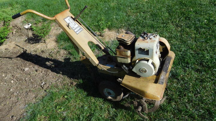 Front tine tiller - Yesterday's Tractors