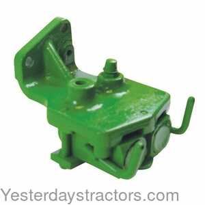 John Deere 3010 Break-Away Coupler 205300