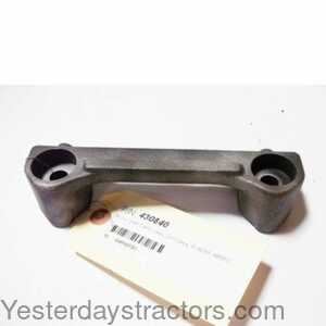 John Deere 8430 Rocker Shaft Clamp 430840