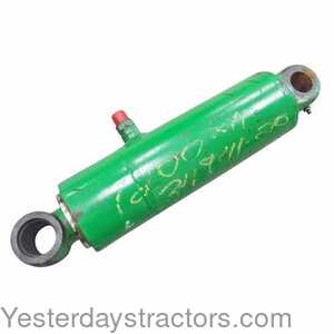 John Deere 7405 Lift Cylinder 452748