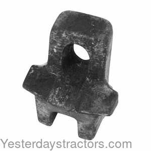 Allis Chalmers 7010 Rim Clamp 497035