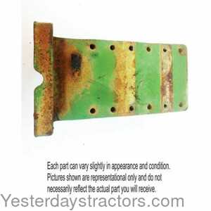 John Deere 3020 Fender Bracket 497158